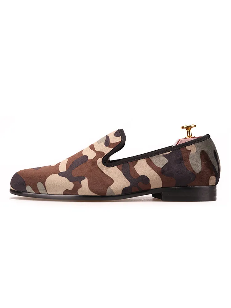 Autumn and winter new men's two-color camouflage velvet handmade loafers European and American trendy banquet slip-on smoking shoes