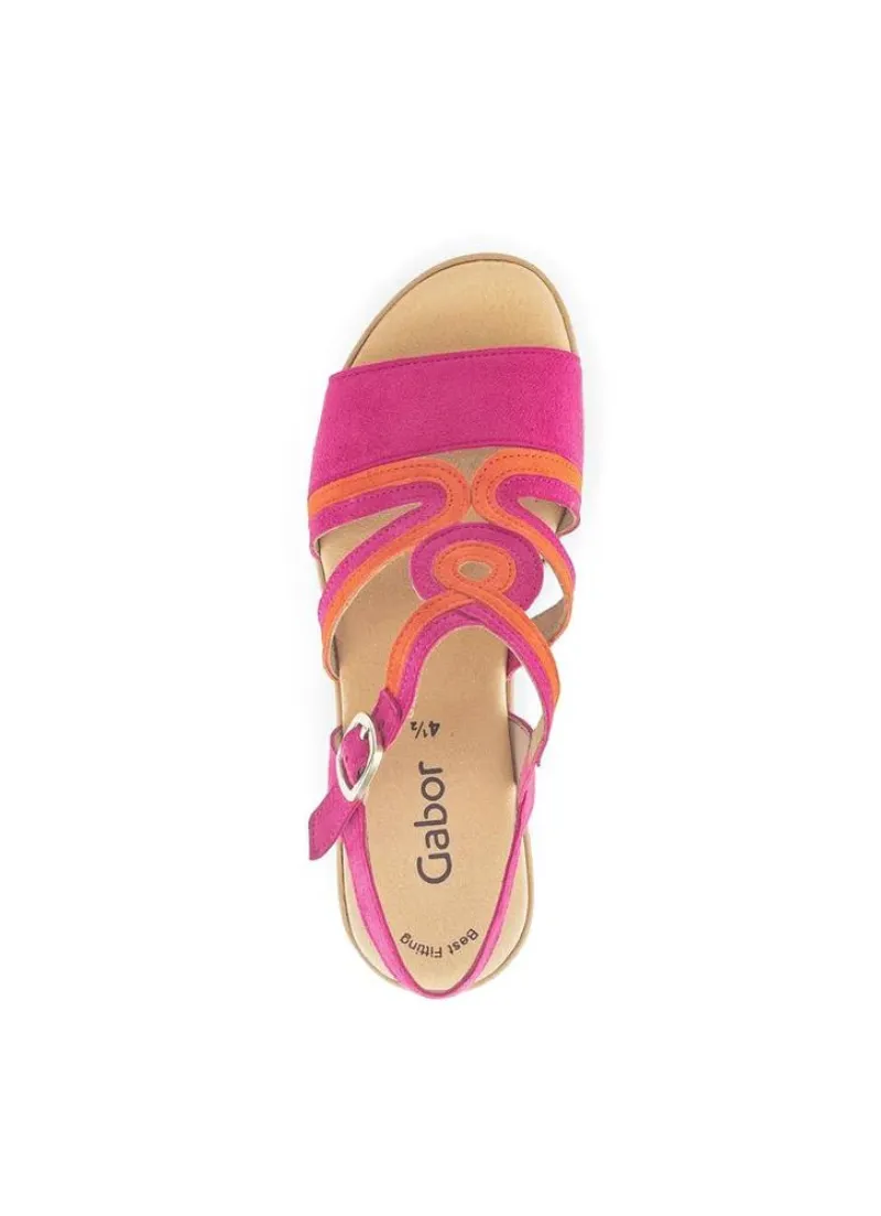 Isabelle Wedge