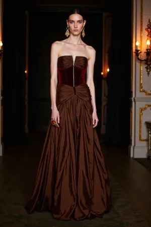Kendal Gown
