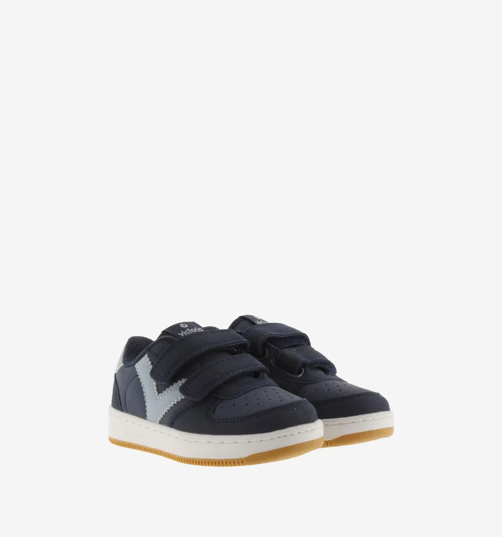 Navy leather sneaker with light blue V detail