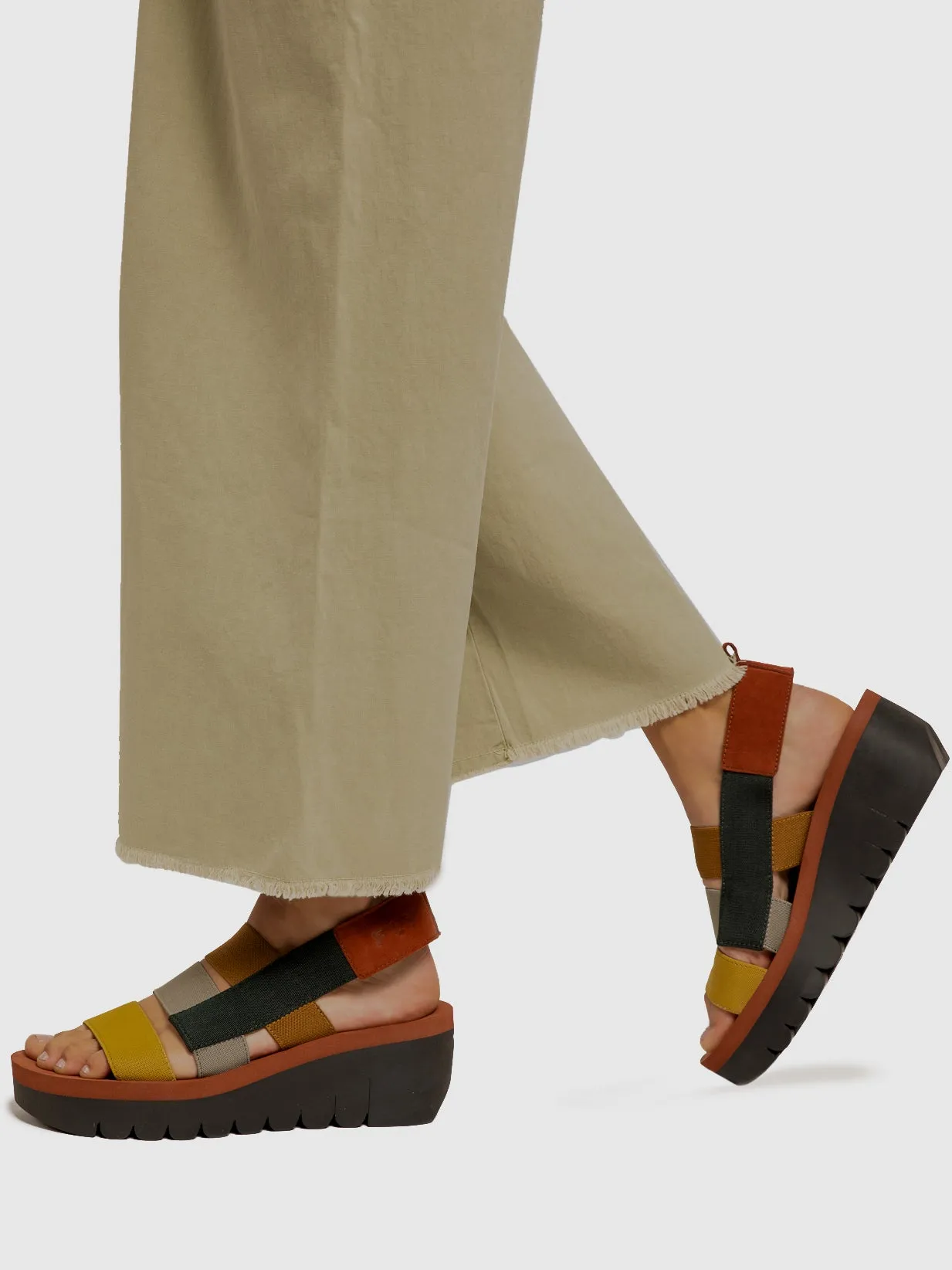 Strappy Sandals YERE847FLY MULTI (BRICK)