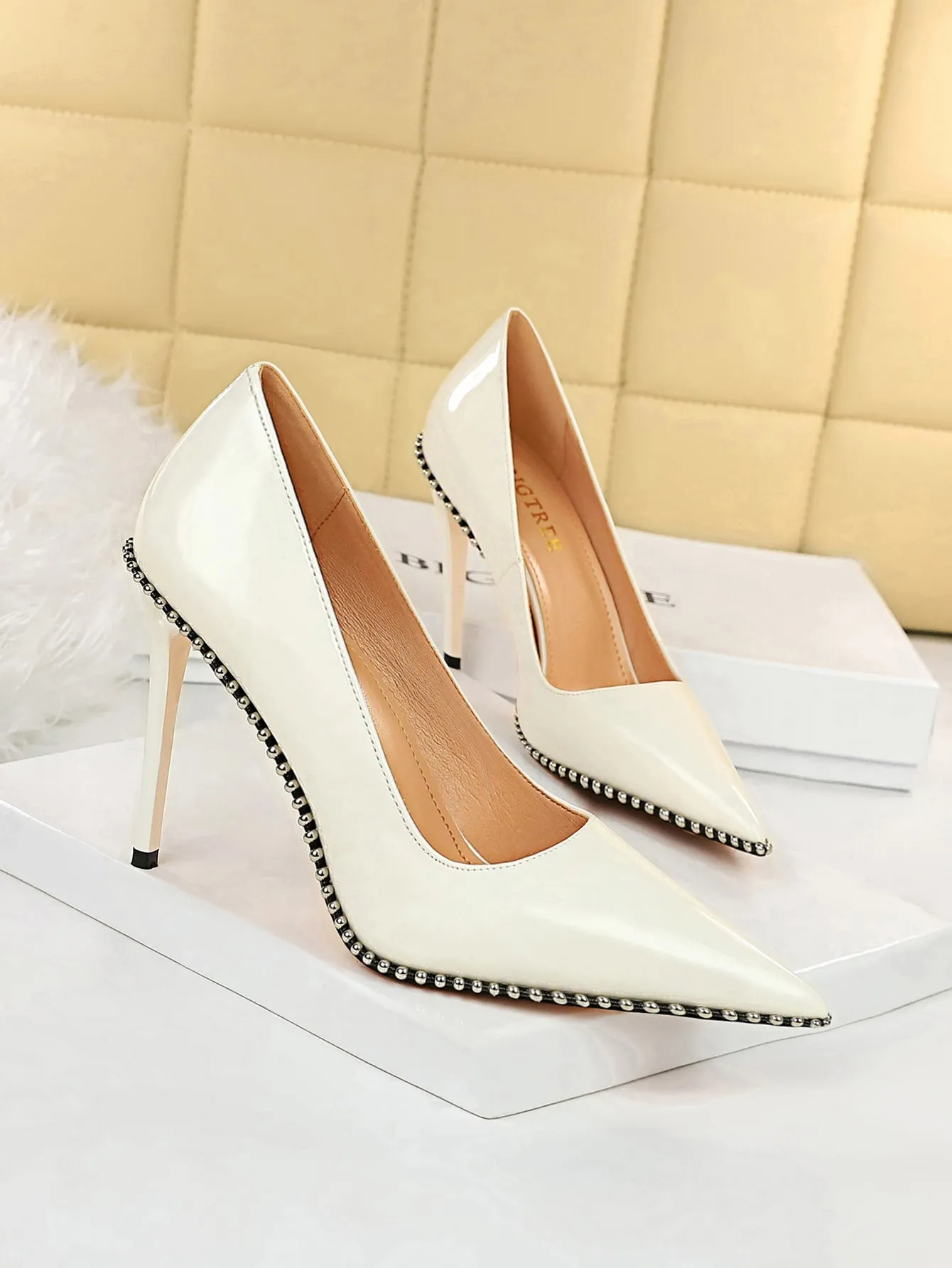Studded Decor Point Toe Stiletto Heeled Court Pumps