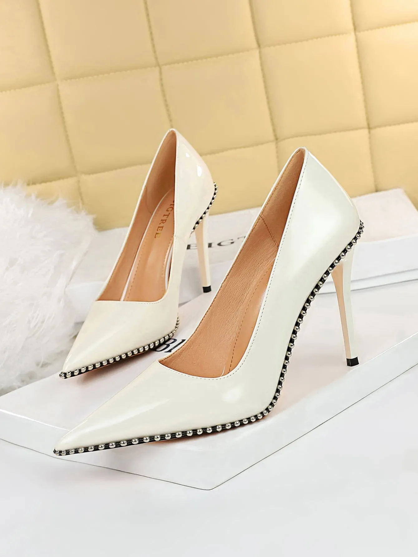 Studded Decor Point Toe Stiletto Heeled Court Pumps