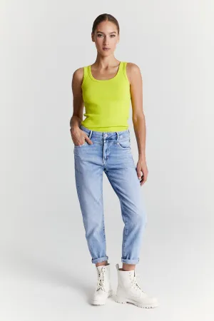Victoria - Mid Waist 5 Pocket Regular Fit Jeans - Light Blue